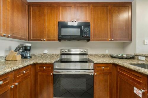 Aqua Resort Unit 407 photo 30