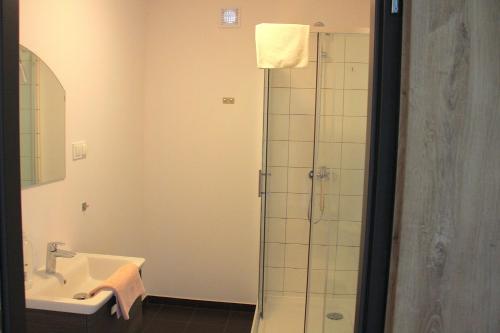 Ένα μπάνιο στο Apartamenty Kwiat Jabłoni