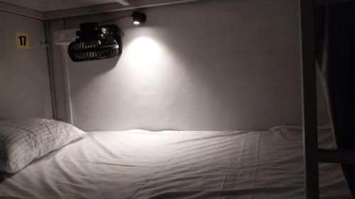 Легло или легла в стая в Saffron Dormitory Goregaon East