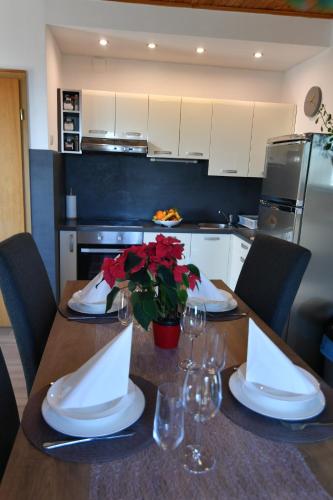 Η κουζίνα ή μικρή κουζίνα στο Apartments Perić