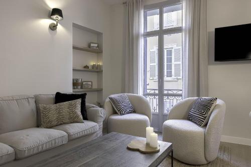 Appartement De Luxe, Meynadier by Halldis