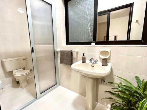Bagno di Arzella Apartments Xlendi Stylish Stay Near Beach Local Eats