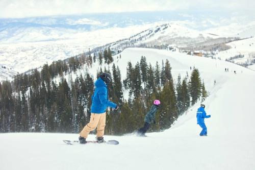 冬のGrand Summit Lodge by Park City - Canyons Villageの様子