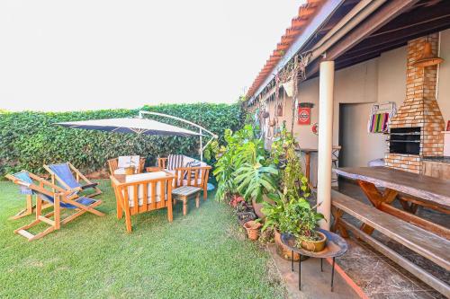 Taman di luar Carlopolis Casa Osvaldo Bufalari