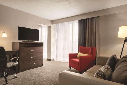 Country Inn & Suites by Radisson, Erlanger - Cincinnati South Image
