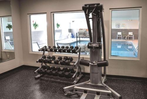 Palestra o centro fitness di Country Inn & Suites by Radisson, Fairborn South, OH