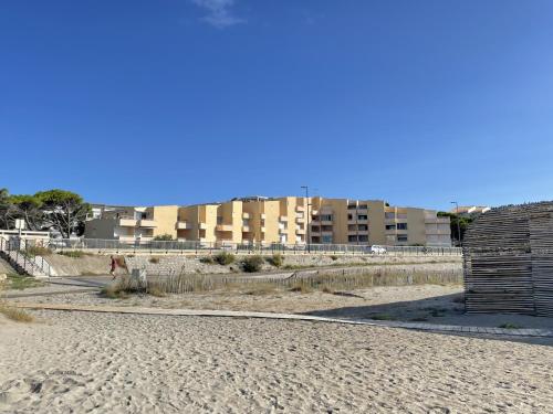 2 pièces avec terrasse en bord de mer - Parking
