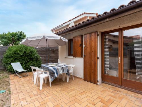 Maison Mitoyenne à 200m de la Plage avec Parking - FR-1-319-186