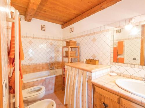 ห้องน้ำของ Maison Montgenèvre, 4 pièces, 8 personnes - FR-1-266-223