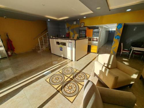 Kuchyň nebo kuchyňský kout v ubytování NEZİH SUİTS OTEL