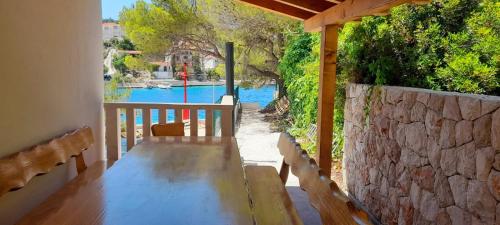 Bassein majutusasutuses Villa Sunce või selle lähedal