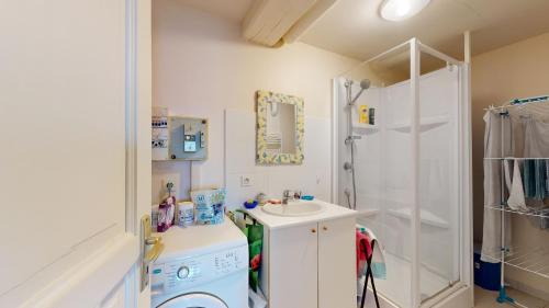 Koupelna v ubytování Gite La Dodiniere