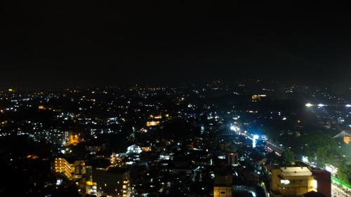 Nespecifikovaný výhled na destinaci Bandung nebo výhled na město při pohledu z apartmánu