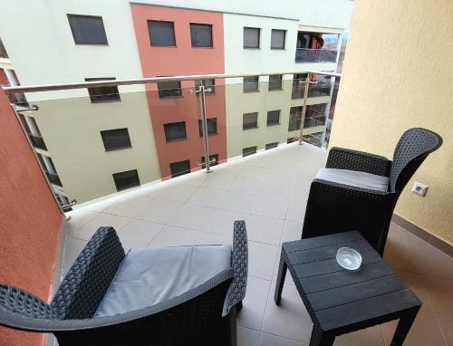 Un balcón o terraza de Yvett Studio-Fortuna Park