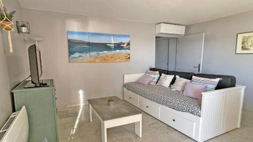 Appartement avec vue mer au centre-ville de Sainte-Maxime - La Caravelle