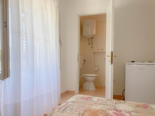 Demark Room 1