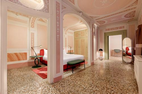 Palazzo Dei Fiori by Room Mate photo 22
