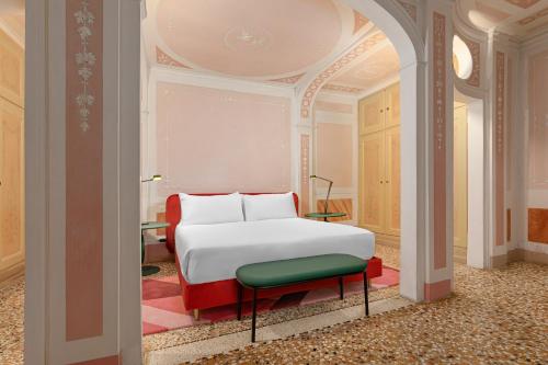 Palazzo Dei Fiori by Room Mate photo 42