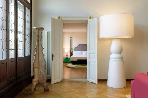 Palazzo Dei Fiori by Room Mate photo 53