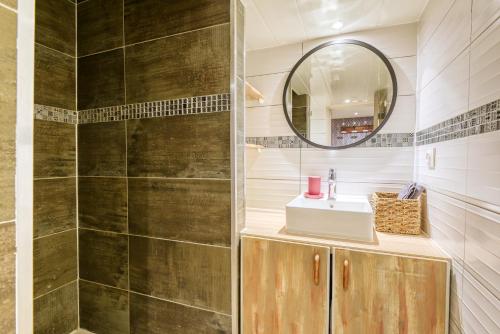 Photo de la galerie de l'établissement Petit Pierre - Hyper centre - Place Jacobins, à Lyon