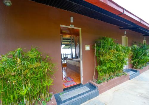 Κήπος έξω από το SILENT VALLEY FARMSTEAD OOTY by VOYE HOMES