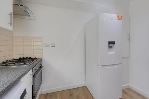 Кухня или мини-кухня в flat 5 monington crescent
