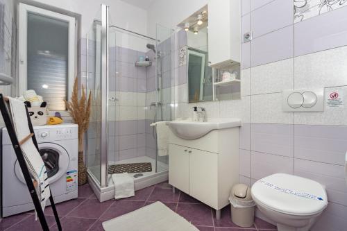 Kúpeľňa v ubytovaní Spacious Apartment Center