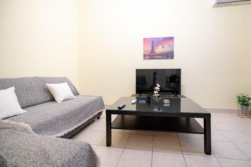 Neos kosmos 1 bedrm semi-basement flat by MPS