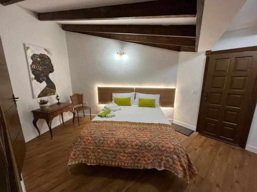 Ένα ή περισσότερα κρεβάτια σε δωμάτιο στο Finca La Casita en entorno natural
