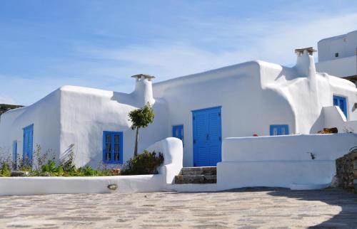 Το κτήριο όπου στεγάζεται  η βίλα