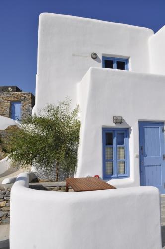 Το κτήριο όπου στεγάζεται  η βίλα