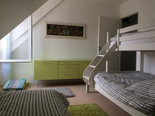 Un ou plusieurs lits dans un hébergement de l'établissement 485 - Charmante maison à environ 500 mètres de la très belle plage de Caroual