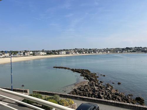 501 - Appartement 1 chambre à Erquy, à proximité du port, en bordure de la plage du centre