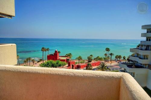 Large Apartment Side Sea View Benalbeach