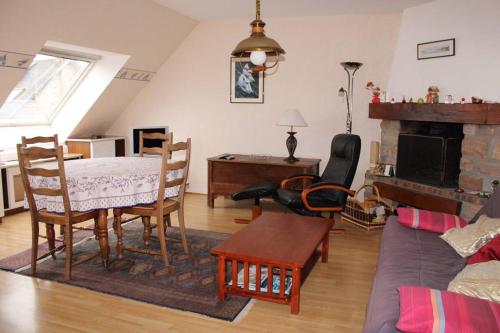 Φωτογραφία από το άλμπουμ του 655 - Appartement à Erquy, en centre bourg à 300m de la plage du centre σε Erquy