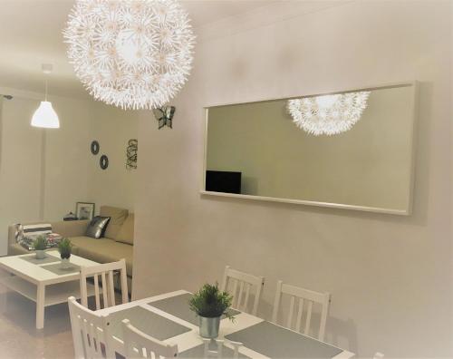 Stylish Apartment With Terrace Arroyo De La Miel