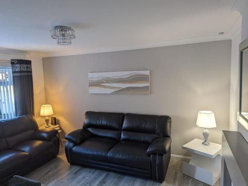 Posezení v ubytování Lovely 2 Bedroom Terrace House