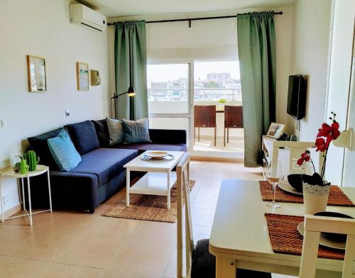 Deluxe Apartment Sea View & Large Terrace