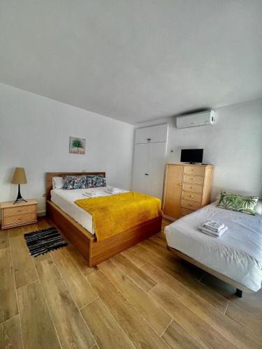 Apartment with sea views and large terrace