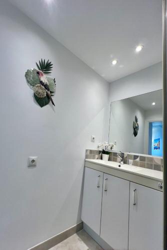 Modern Front Sea View Apartment in BenalBeach