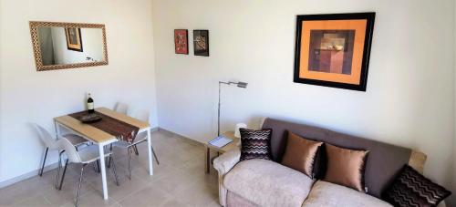 Benalmadena Front Line Sea View 1 Bedroom Large Apartment