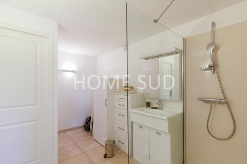 a bathroom with a shower and a sink at HSUD0085-Sansovino in Cannes