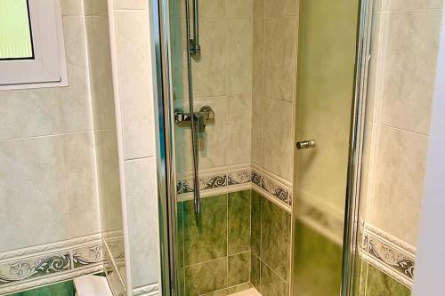 Ένα μπάνιο στο Schnuckelige Wohnung nähe Meer