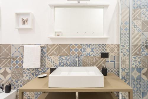 Sant Ambroeus Garden Apartment photo 9