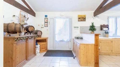 Kuchyň nebo kuchyňský kout v ubytování Gite du Moulin de la Croix