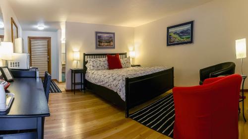 Ένα ή περισσότερα κρεβάτια σε δωμάτιο στο Green Springs Inn