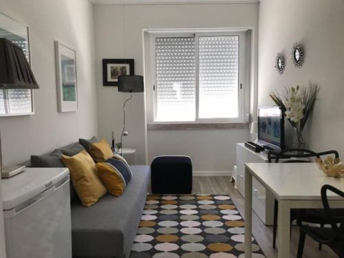 Cosy 2 Bedrooms Apartment in Arroios - SSL 3A
