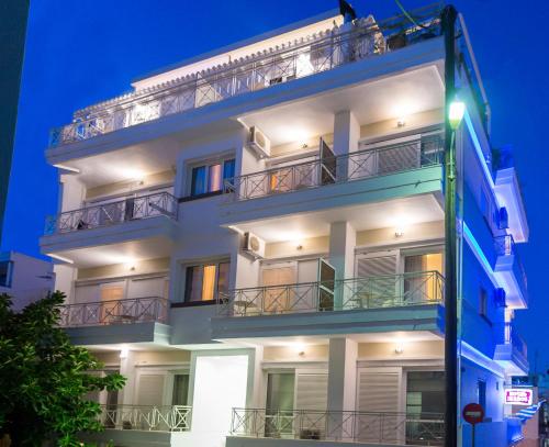 Ikaros Art Hotelにあるバルコニーまたはテラス