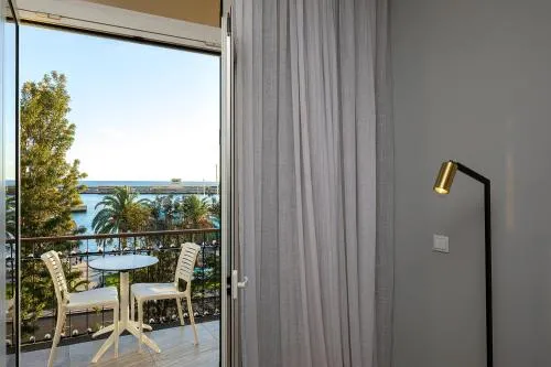 Foto King David Suites by Homie 2