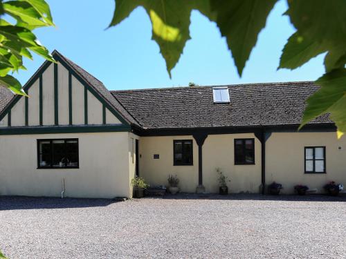 3 Home Farm South – Photos 2